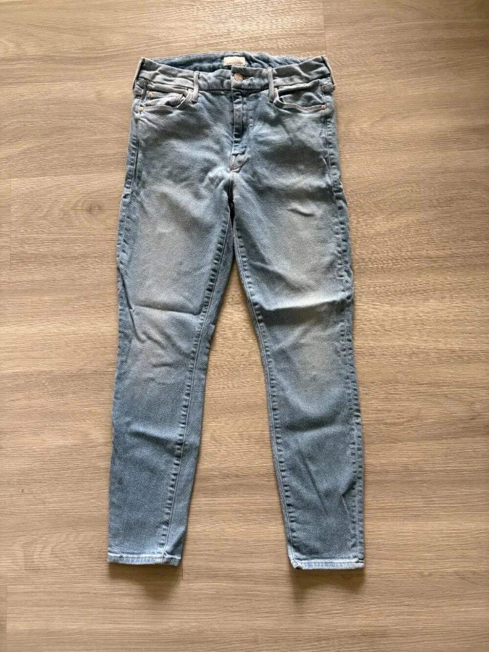 FLAT RATE $45!!   The Looker Crop Jean Size: 29